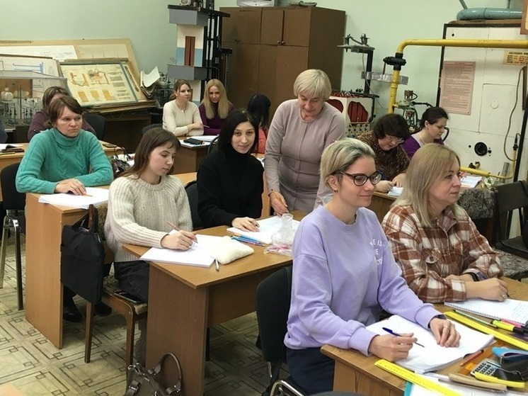В Орловской области больше 500 человек направили на профобучение