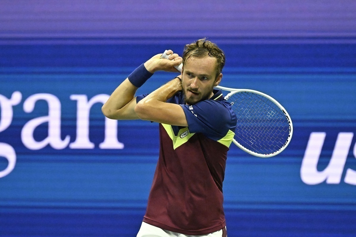 Медведев вышел в четвертьфинал US Open, где сыграет с Рублевым