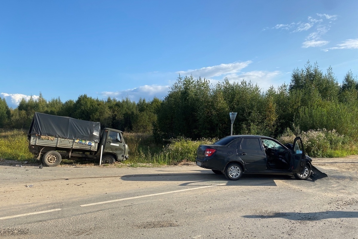 Водитель «Лады» скончался в ДТП на трассе в Архангельской области