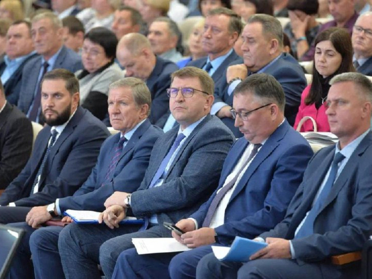 Хоценко представил совету глав сельских поселений программу развития Омской области