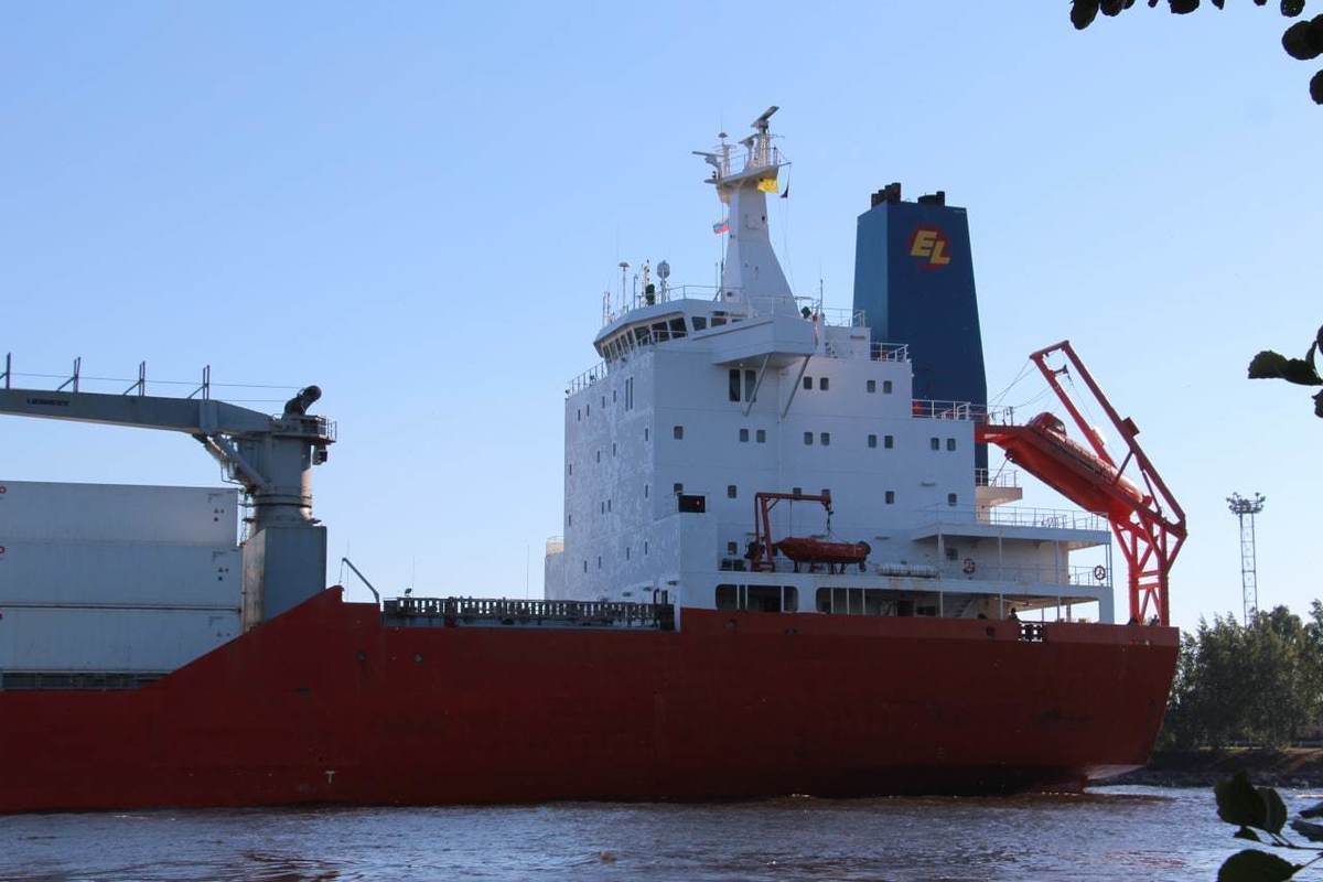 По Севморпути прошло судно-гигант Gingo из Мурманска в Китай