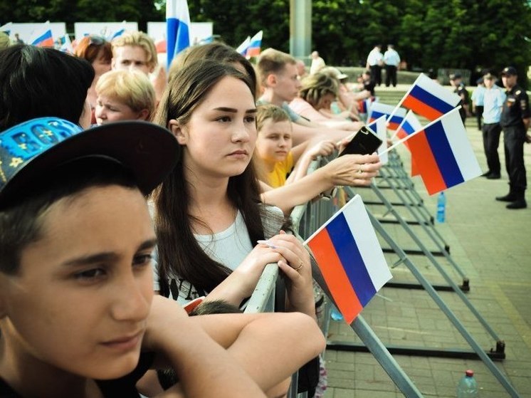 Рабочий  календарь ДНР пополнился дополнительным выходным днем