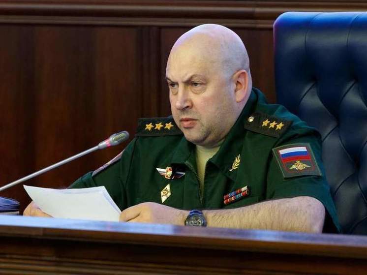 Точное местоположение генерала из Новосибирска Суровикина установили по одному снимку