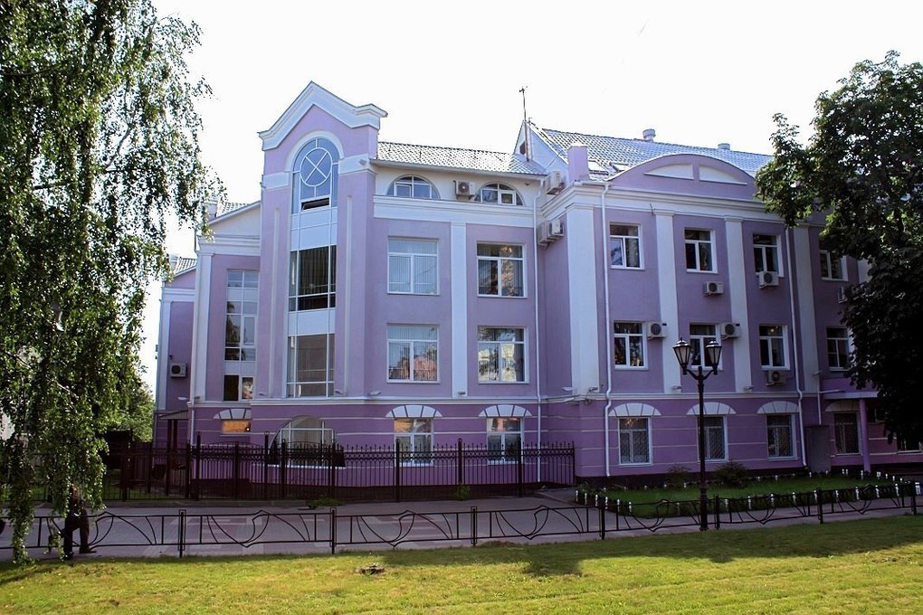 В Курской области владельцев мини-кафе ресторана «Камелот» обвинили в неосновательном обогащении