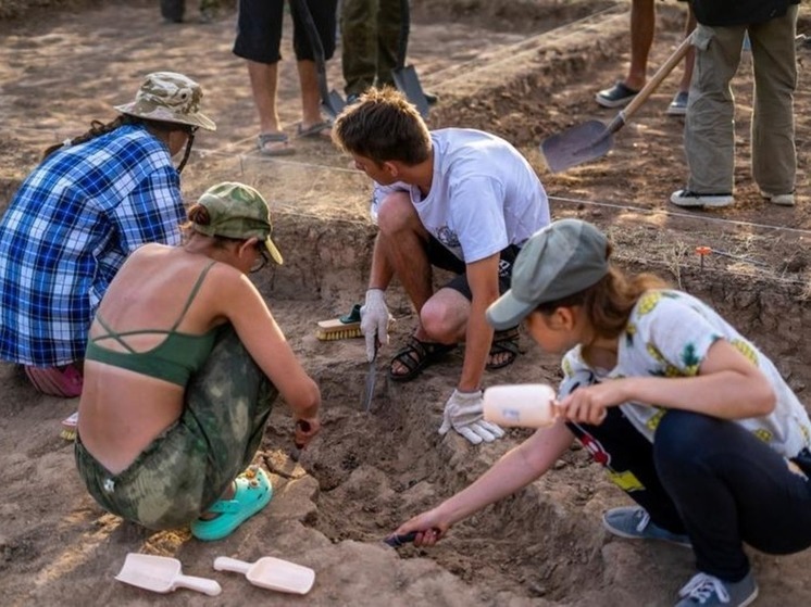 Историки ДНР закончили раскопки в Астраханской области