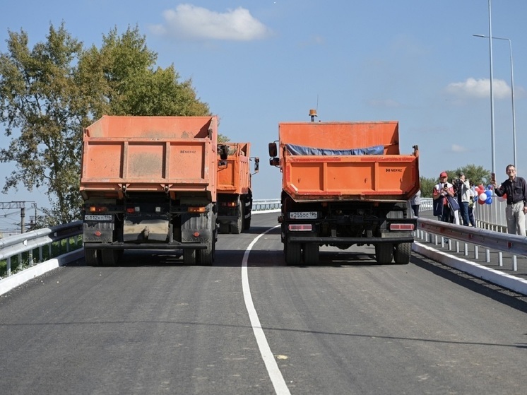 Евгений Куйвашев открыл новый путепровод на трассе Екатеринбург – Тюмень