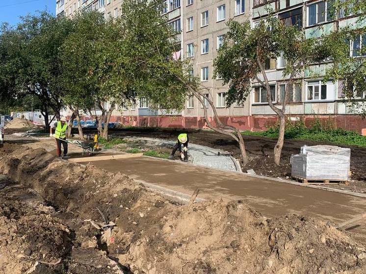 В Новосибирске идет благоустройство сквера «Радуга» за 41 млн рублей