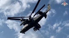 Экипажи Ка-52 ликвидировали несколько единиц бронетехники ВСУ: кадры боевой работы