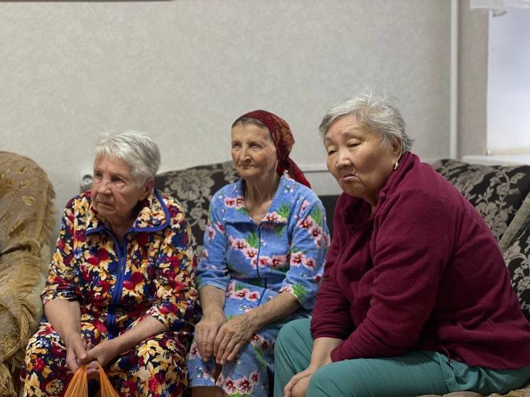 В Калмыкии для пенсионеров  провели литературный вечер