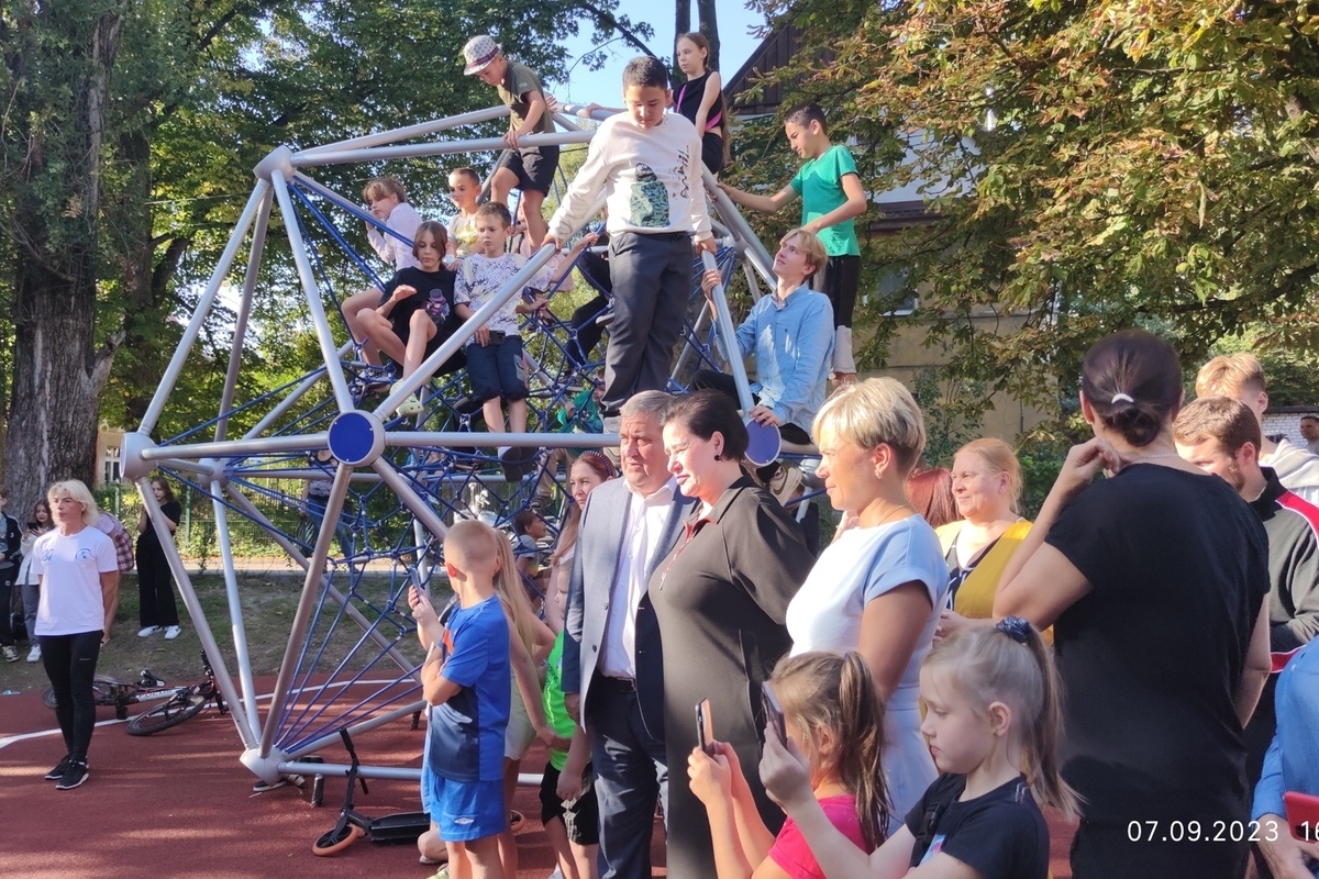 «Гражданское общество в действии»: новую спортплощадку открыли в Калининграде