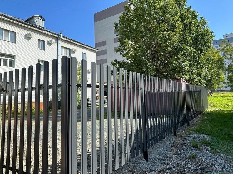 В Южно-Сахалинске установят соответствующие дизайн-коду ограждения