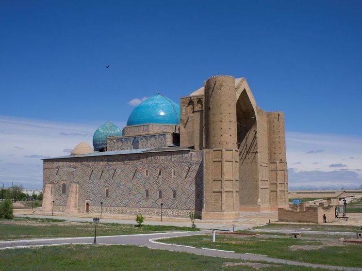 В Казахстане предотвратили теракт в мавзолее