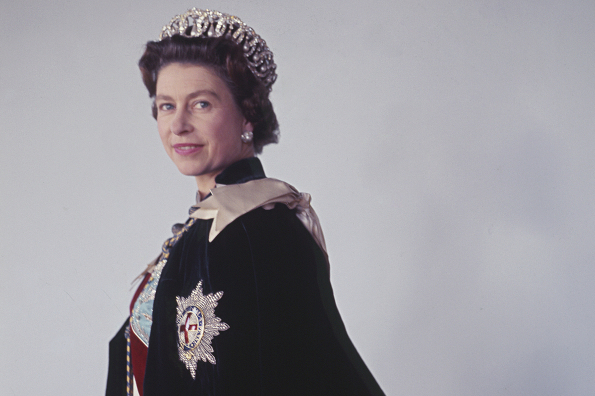 Британский король Карл III в годовщину смерти Елизаветы II написал о привязанности