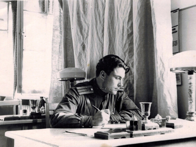 В УФСИН России по Смоленской области почтили память сотрудника, погибшего при исполнении служебных обязанностей