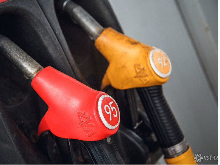 Жительница Кузбасса пожаловалась на скачок цен на бензин