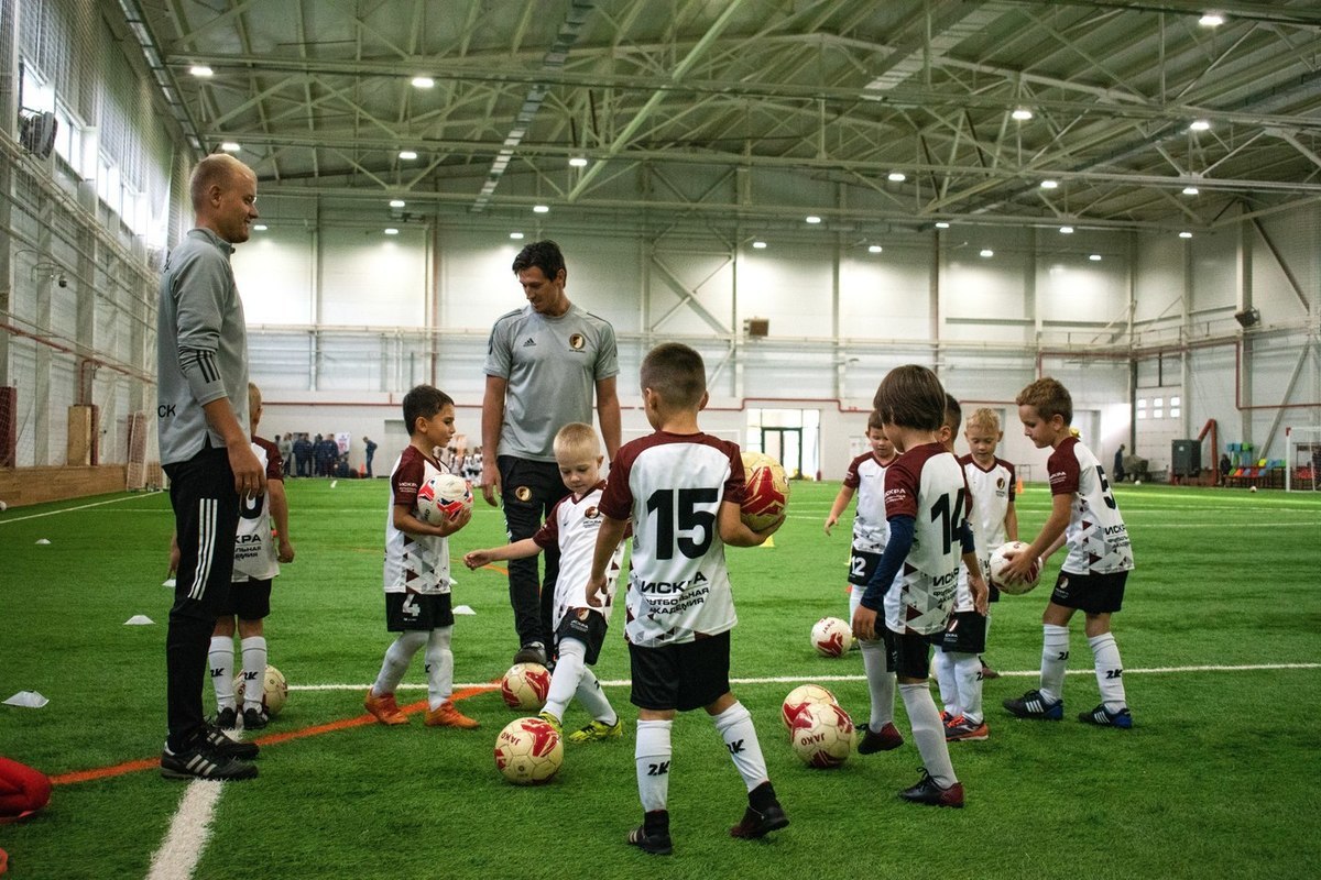 More good and different players: Iskra Academy wants to make every child in Khabarovsk a football player