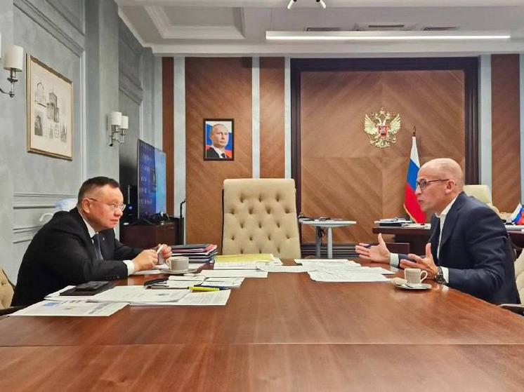 Глава Удмуртии встретился с министром строительства и ЖКХ России