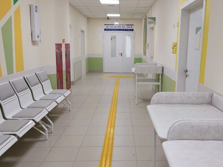 Комздрав Петербурга: После отравления в школе в стационарах находятся 25 детей
