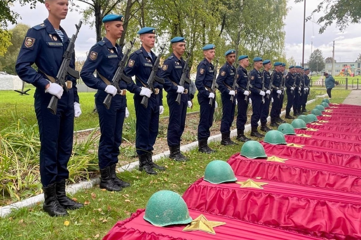 В Калужской области перезахоронили останки 142 бойцов Великой Отечественной