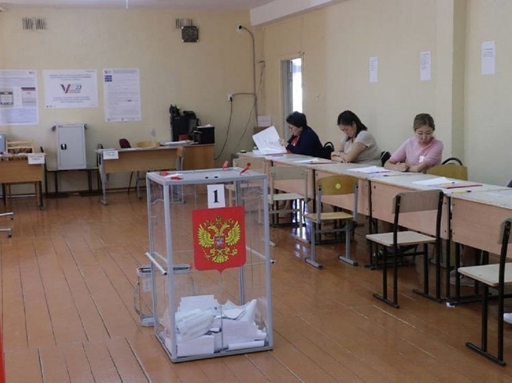 В Калмыкии завершился первый день голосования за депутатов заксобрания