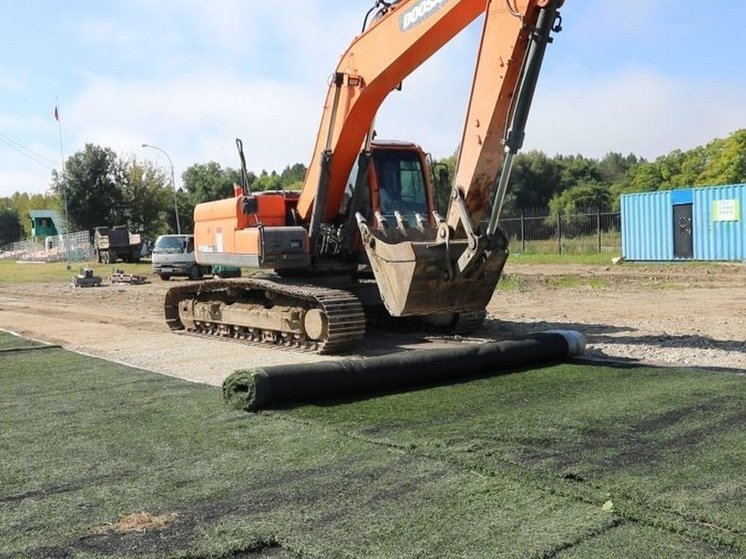 В приморской Чугуевке заканчивают реконструкцию футбольного поля