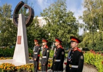 В Барнауле возложили цветы в 82-ю годовщину с начала блокады Ленинграда