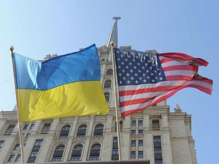 Европейцы в Сети осудили отправку урановых снарядов США на Украину