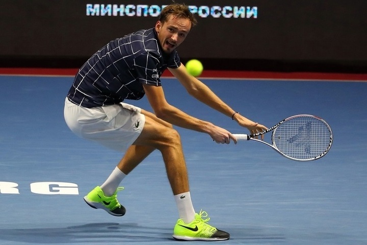 Даниил Медведев отреагировал на звёздных гостей в его матче с Алькарасом