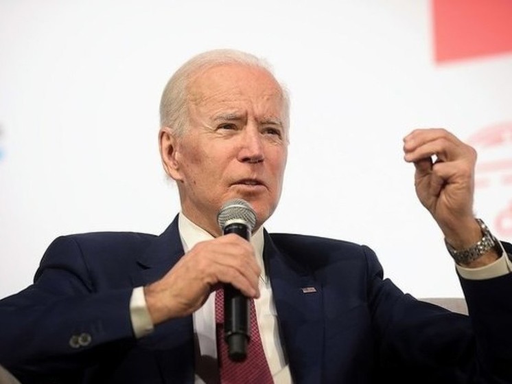 Президент США не смог произнести имя наследного принца Саудовской Аравии