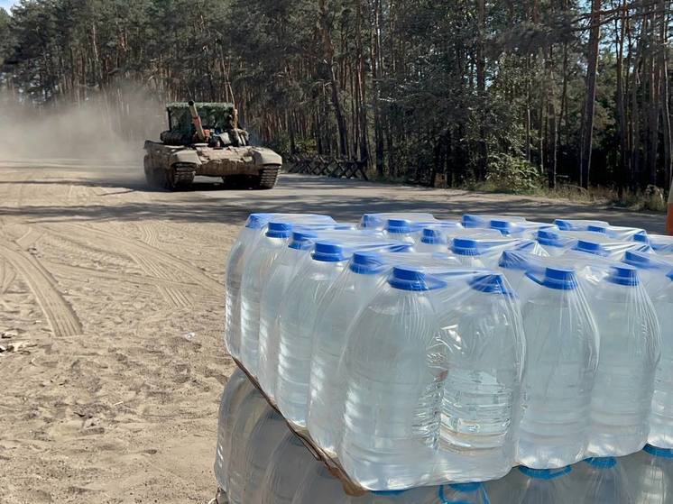 Бойцам СВО передали уже 470 тонн питьевой воды