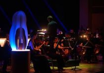 Новое слово в мировой классической музыке – симфонию с участием искусственного интеллекта представили на Приморской сцене Мариинского театра