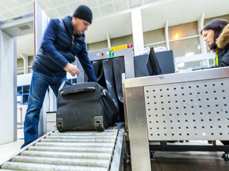 У самолёта, летевшего из Челябинска в Новосибирск, возникли технические проблемы