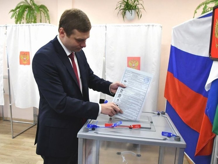  Валентин Коновалов лидирует на выборах главы Хакасии