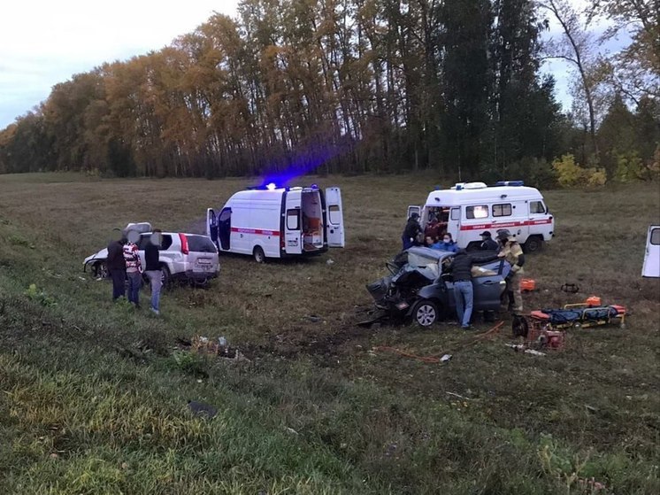 В автомобильной аварии в Башкирии погибли два человека