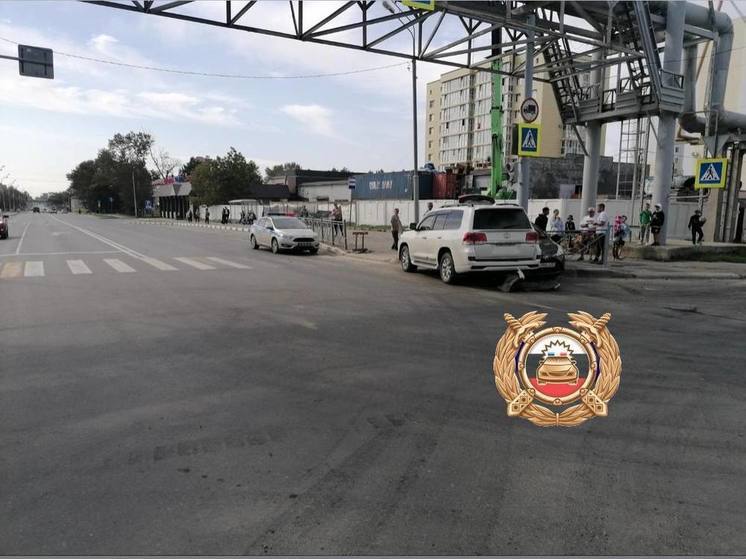 Женщина пострадала в ДТП с внедорожником на перекрестке Мира — Крайняя в Южно-Сахалинске