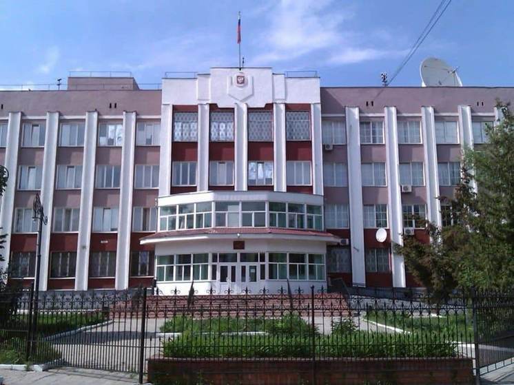 В Курске суд избрал меру пресечения обвиняемым в гибели девушки и массовом отравлении шаурмой