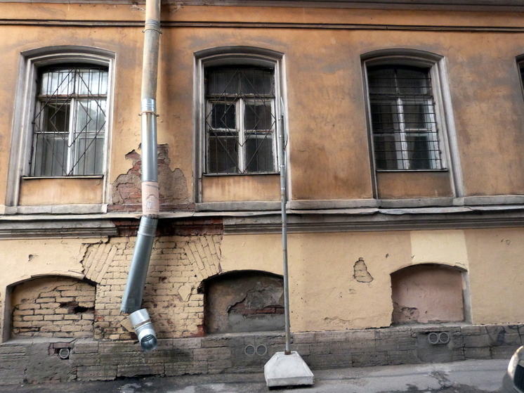 В Петербурге ограничат движение на улице Репина из-за съемок фильма