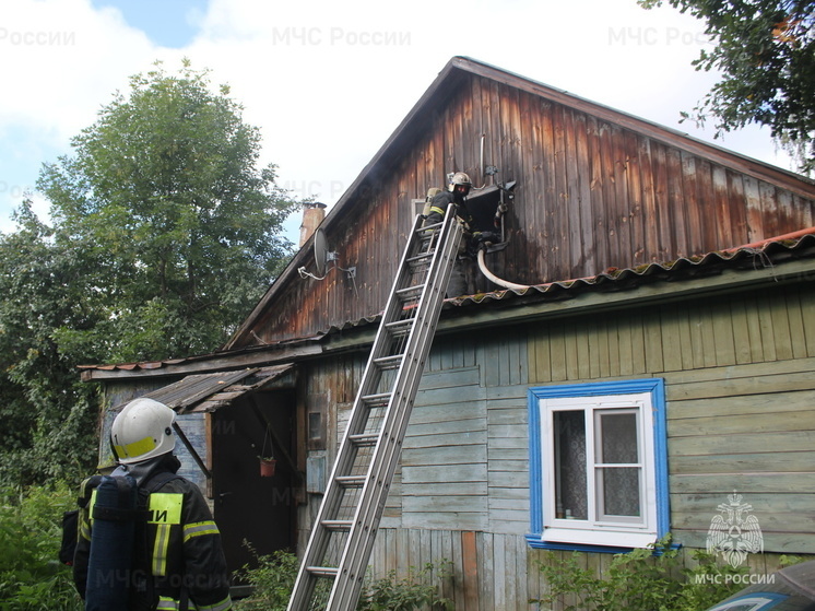 В Костромской области за минувшую неделю пожарные 21 раз выезжали на возгорания