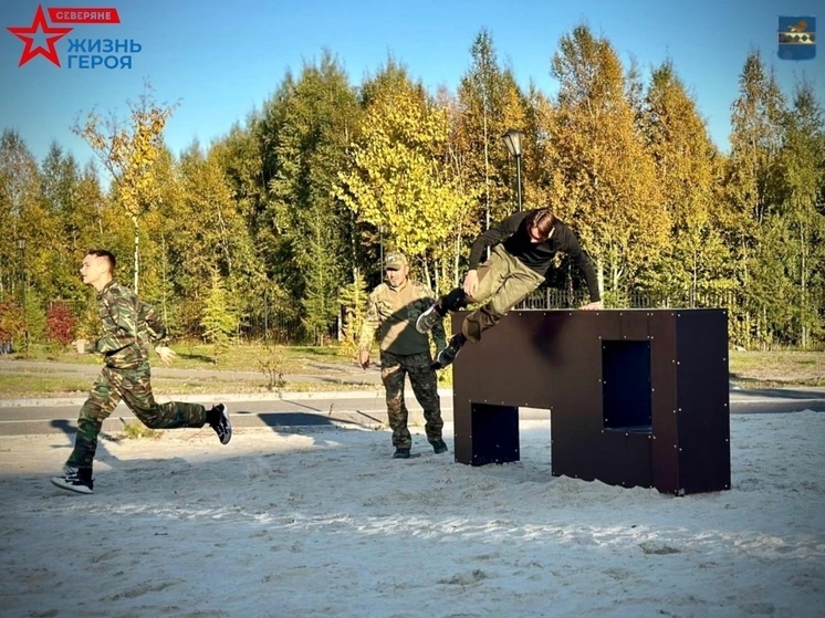 В Пуровском районе 100 парней-десятиклассников постигали азы военной службы