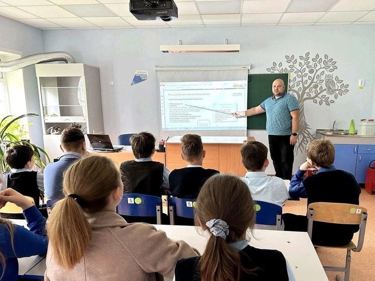 Учителей из Орла наградили президентскими премиями