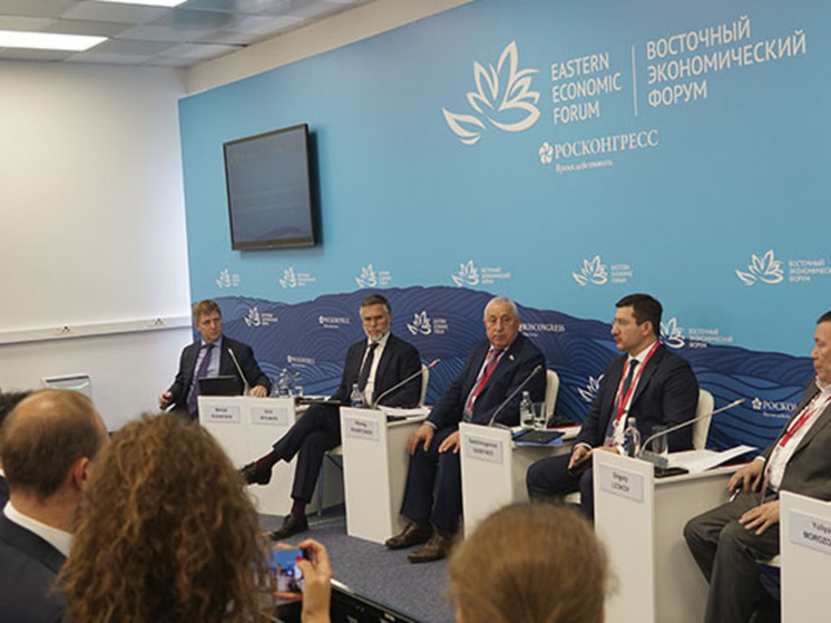 Совершенствование системы северного завоза обсудили на ВЭФ