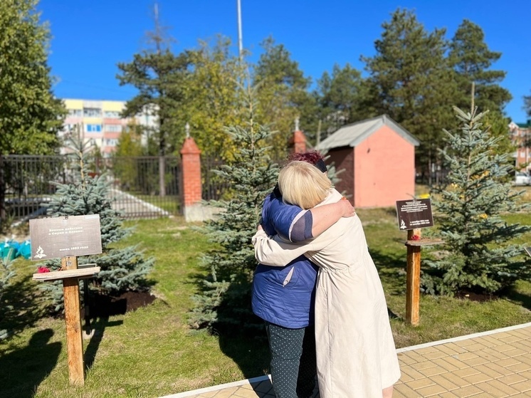 В Муравленко в память о павших на спецоперации северянах посадили голубые ели