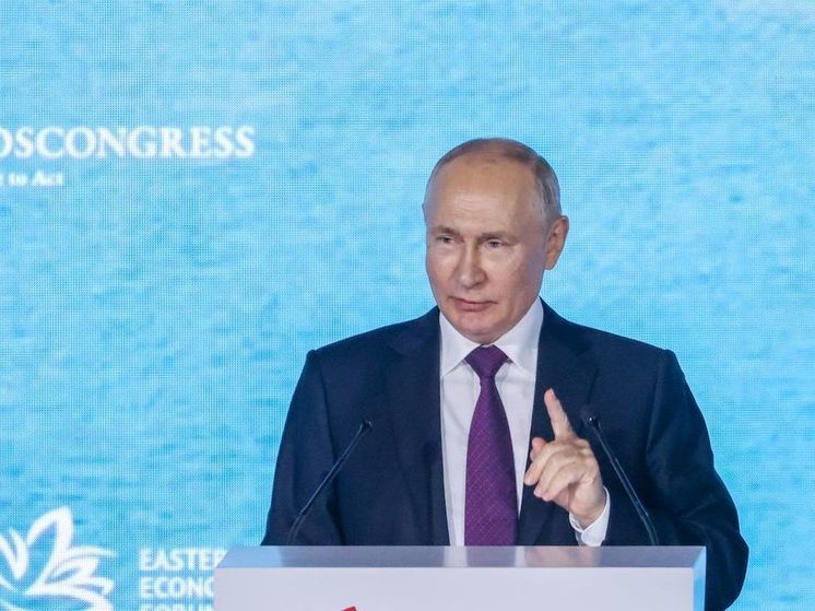Путин призвал не допустить появления мигрантских гетто в России