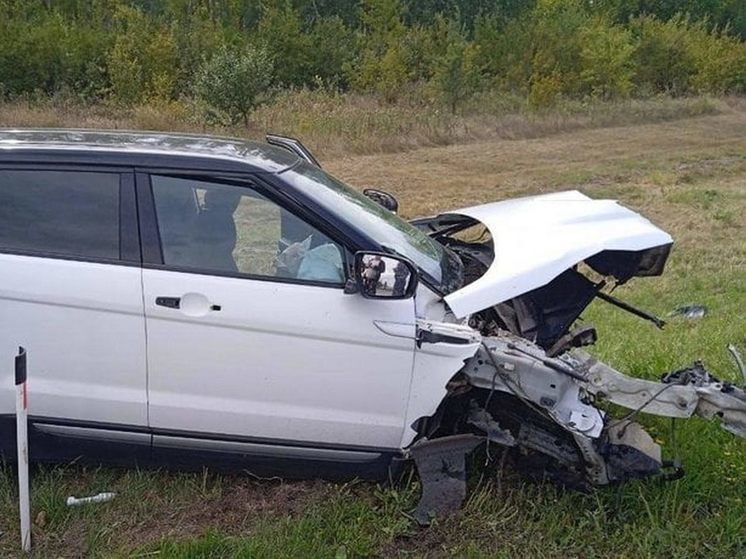 В ДТП с четырьмя пострадавшими у автомобиля оторвало колесо