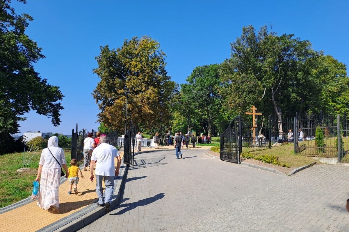 В Балтийске открыли парк Александра Невского