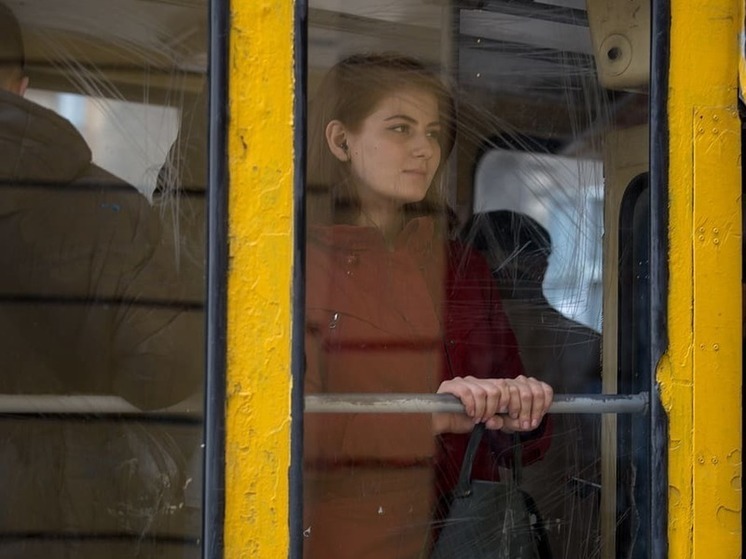 Школьникам и студентам ЛНР предоставили льготу на проезд