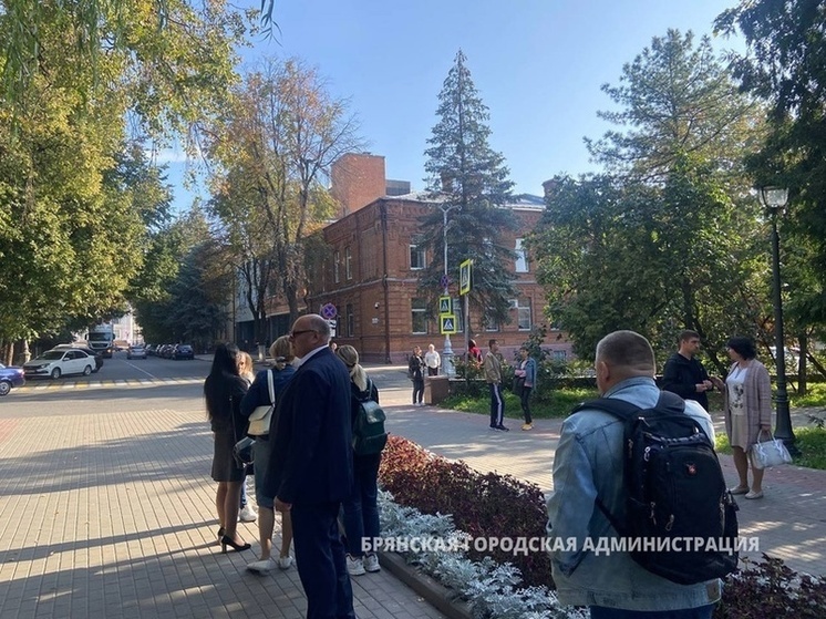Советскую администрацию Брянска эвакуировали