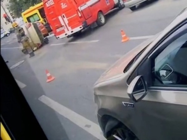 В центре Ростова из-за массового ДТП образовалась пробка