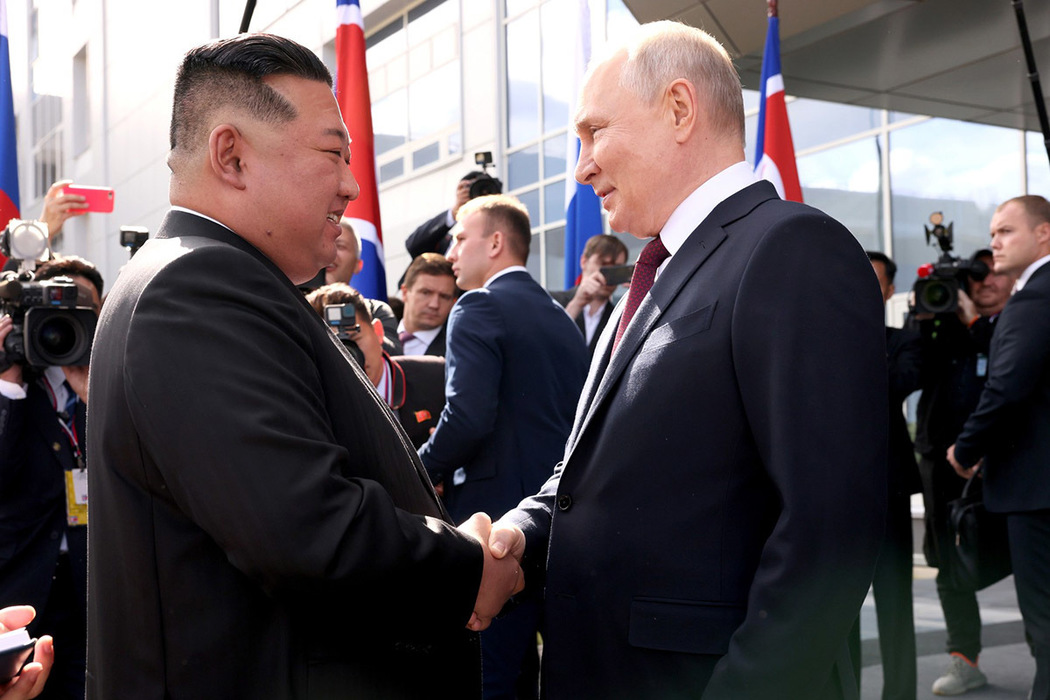 Путин показал сияющему Ким Чен Ыну космодром Восточный: кадры теплой встречи