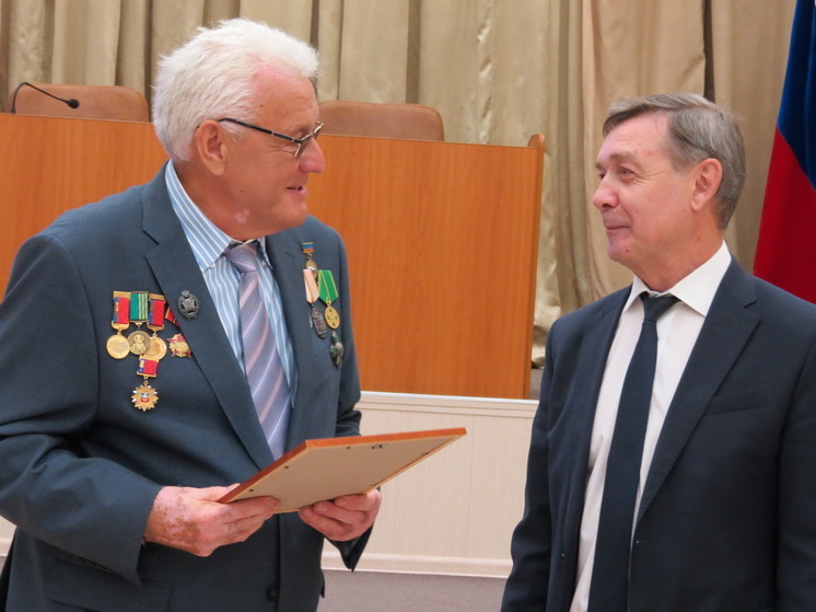 Руководитель СПК «Быковский» Шипуновского района вновь удостоен звания «Социально ответственный работодатель»